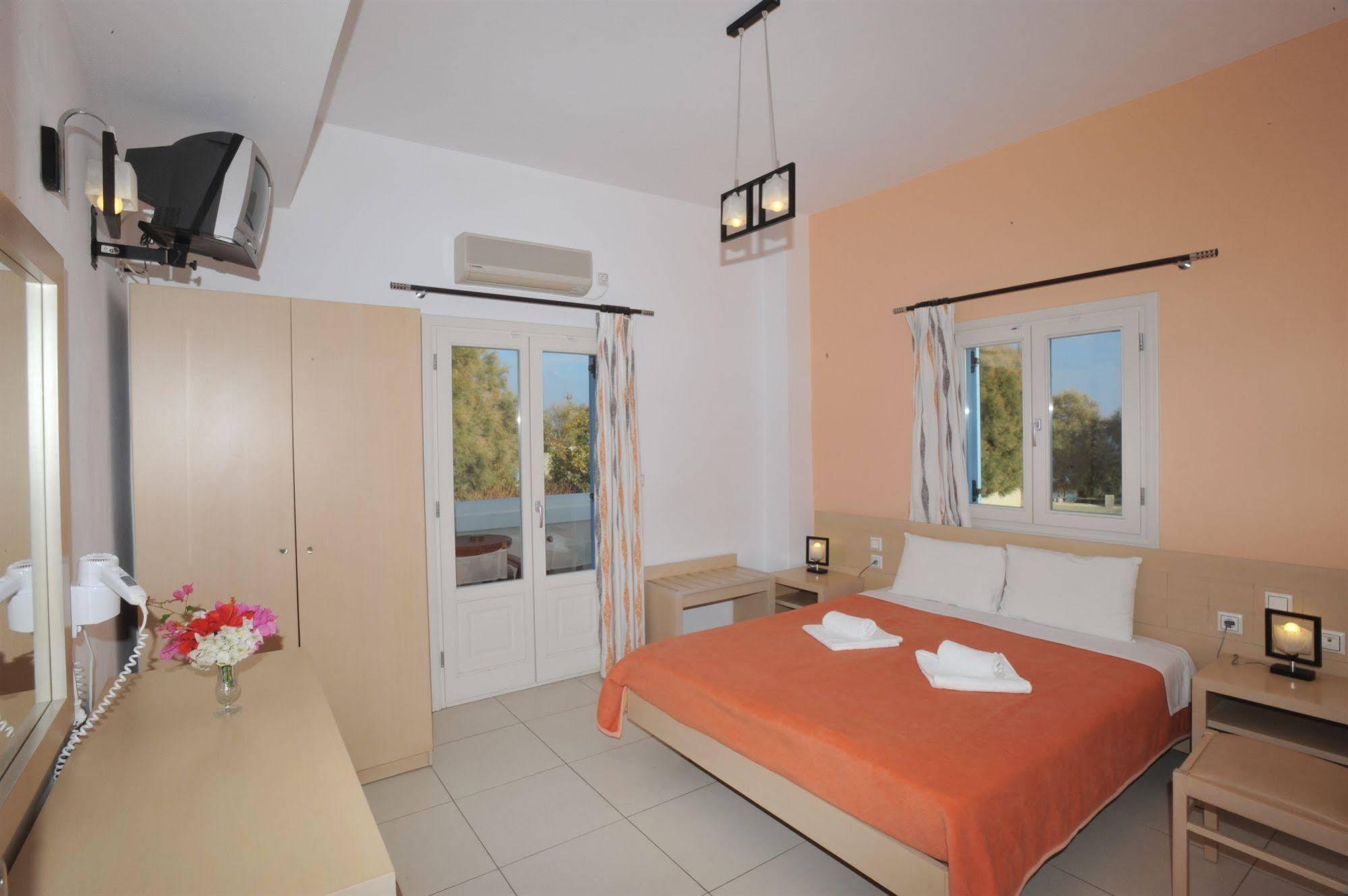 Stelios Place Perissa  Ngoại thất bức ảnh