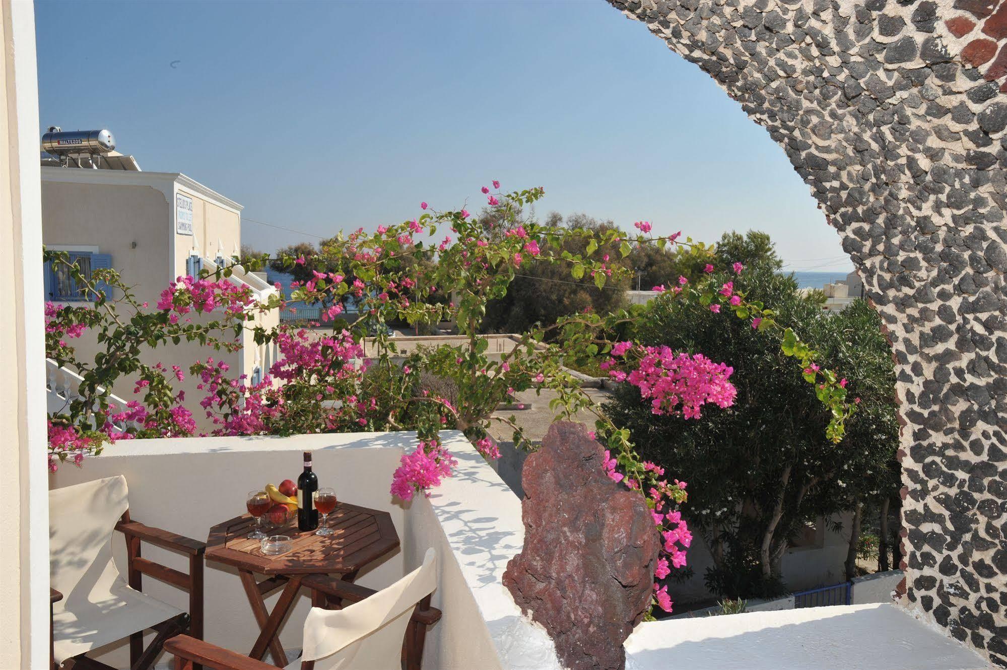 Stelios Place Perissa  Ngoại thất bức ảnh