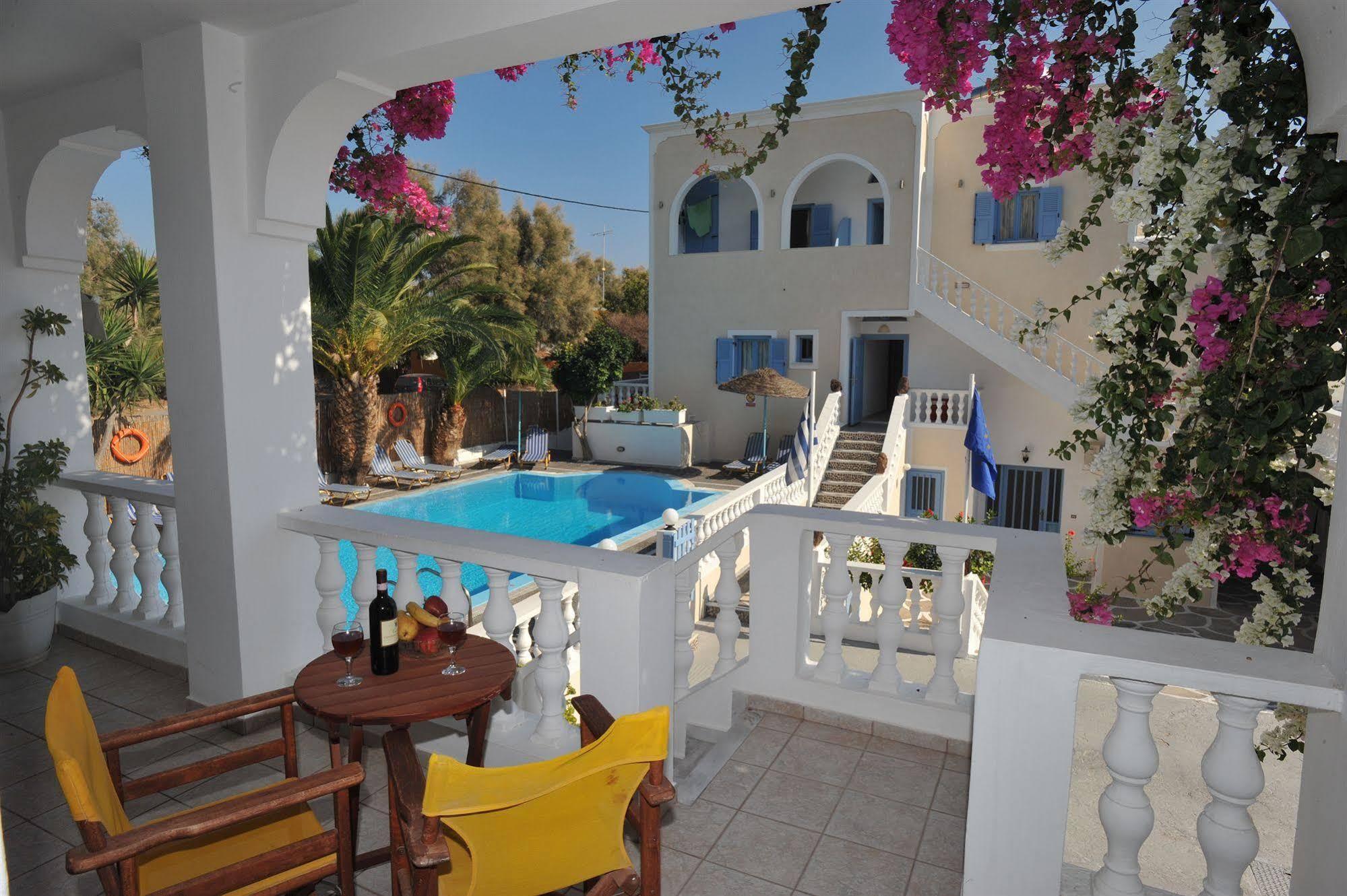 Stelios Place Perissa  Ngoại thất bức ảnh